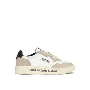 Weiße Ziegenleder-Sneakers