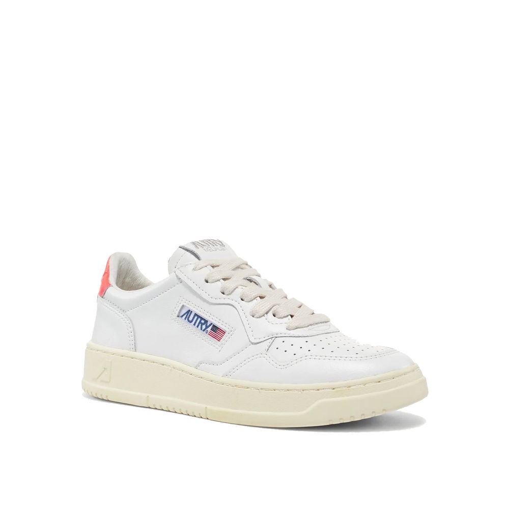 Weiße Leder-Sneaker mit niedrigem Schaft