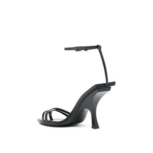 Schwarze Seiden-Stilettos