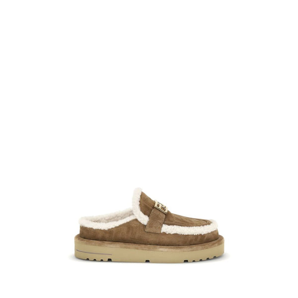 Beigefarbene Leder-Mules