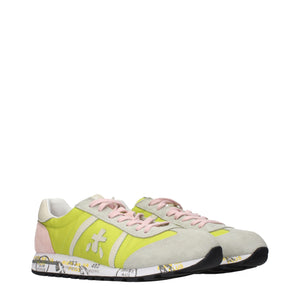 Grüne Sneaker aus Stoff