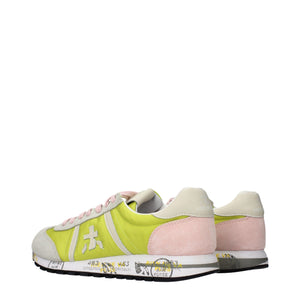 Grüne Sneaker aus Stoff