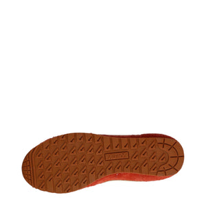 Orangefarbene Wildleder-Sneaker