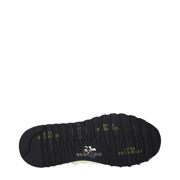 Grüne Sneaker aus Stoff