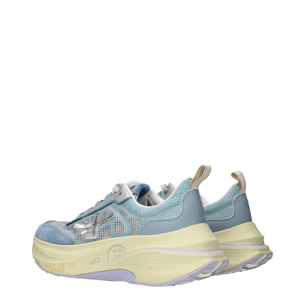 Hellblaue Stoff-Sneaker