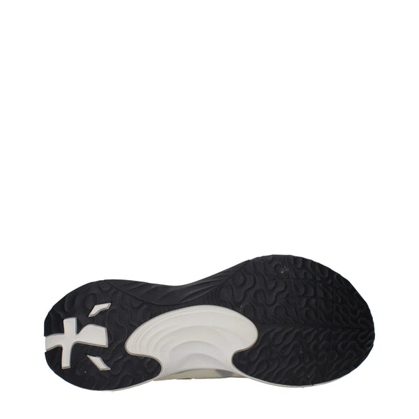 Beigefarbene Stoff-Sneaker mit dicker Sohle
