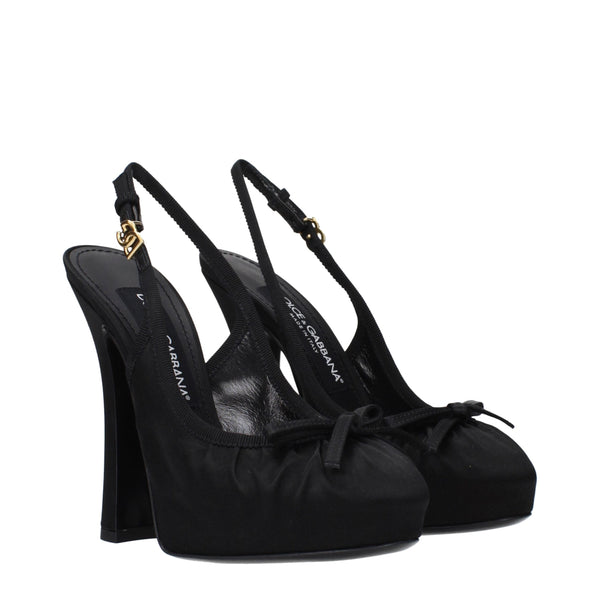 Schwarze Satin-Pumps