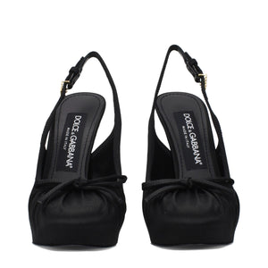 Schwarze Satin-Pumps