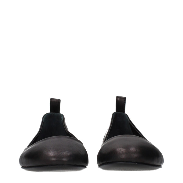 Schwarze Leder-Ballerinas