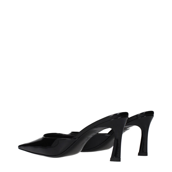 Schwarze Ledersandalen