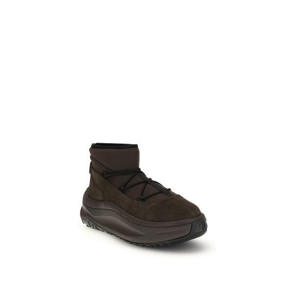 Braune Polyester-Schnürstiefel